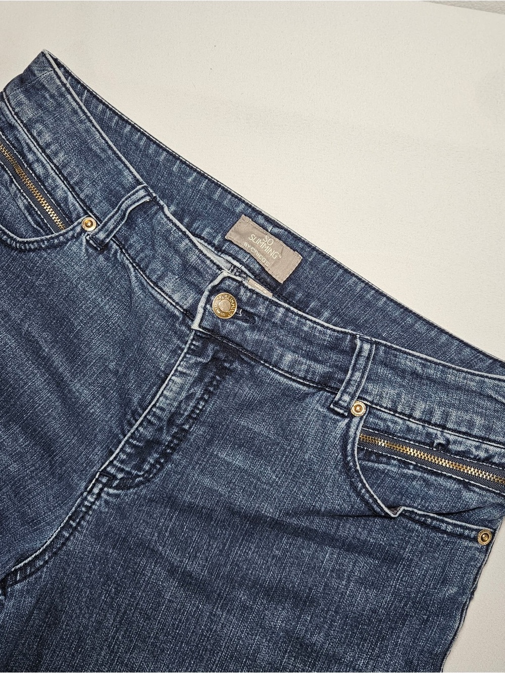 Chico’s So Slimming Jeans | Size 1.5 | Dark Wash | Decorative Zippers